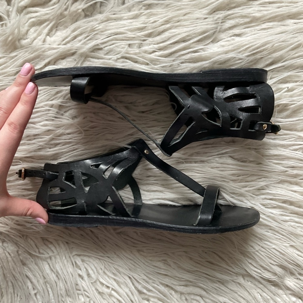 Ancient Greek Black Leather Cutout Accent T-Strap Flat Sandals EUC Size 37